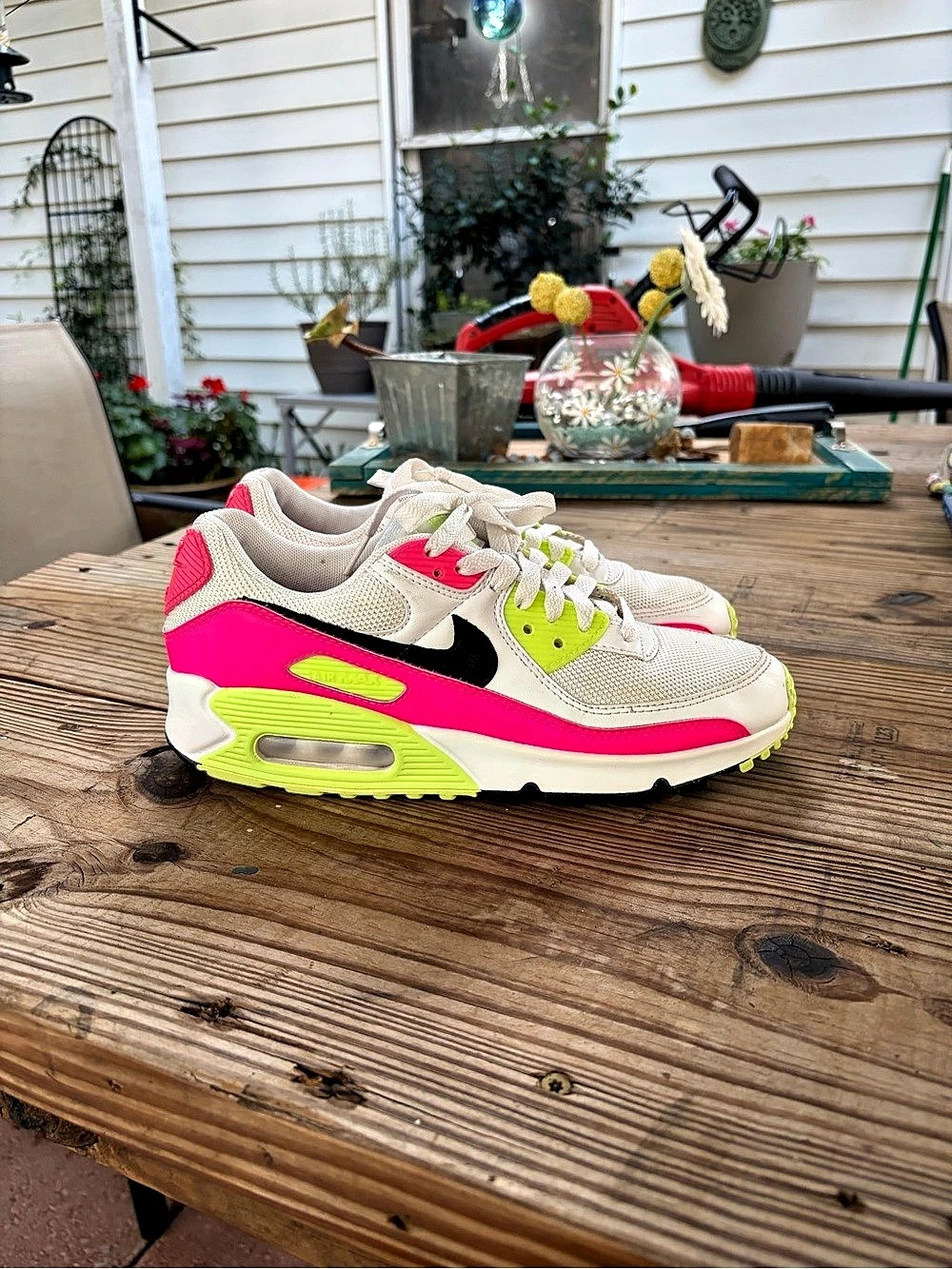 Nike Air Max 90 Women’s 8 White Hot Pink Volt Neon Sneakers CT1030-100